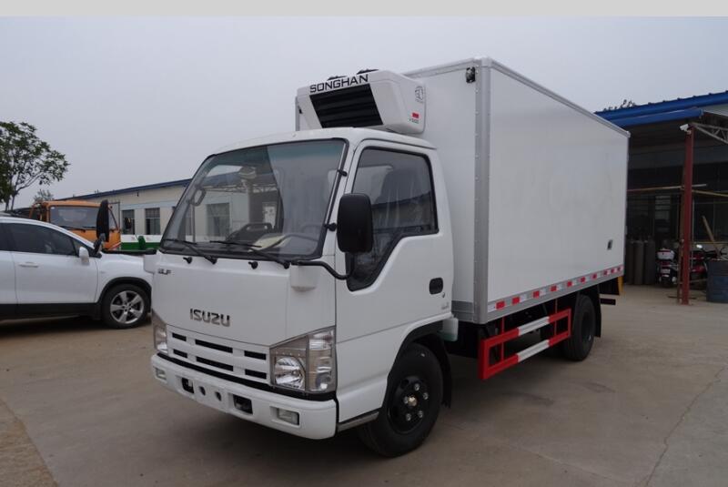 ISUZU CLW50503XLCE  7000L Refrigerator truck