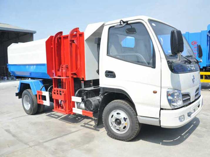 Dongfeng 5000L CLW5071ZZZ4 Hanging Barrel Garbage Truck