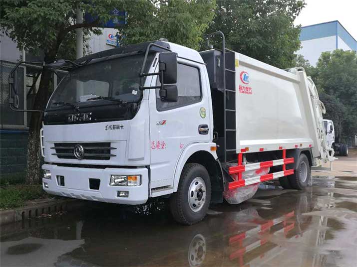 Dongfeng 7000L CLW5090ZYSE Compession Garbage Truck