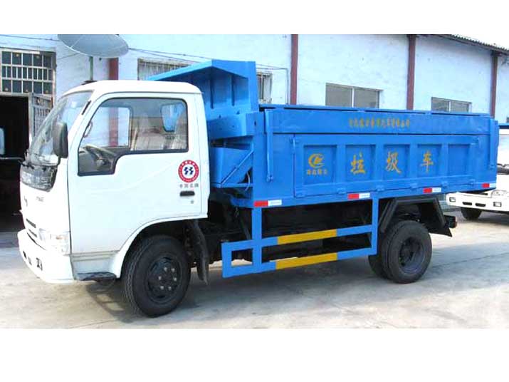 Dongfeng 5000L CLW5071ZLJD4 Sealing Garbage Truck
