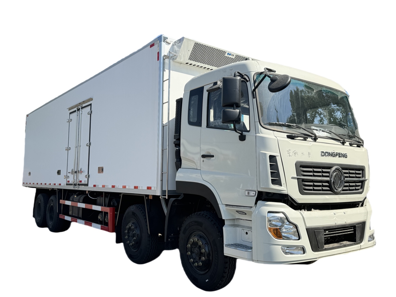 Dongfeng 9.6Meters 8*4  Refrigerator Truck