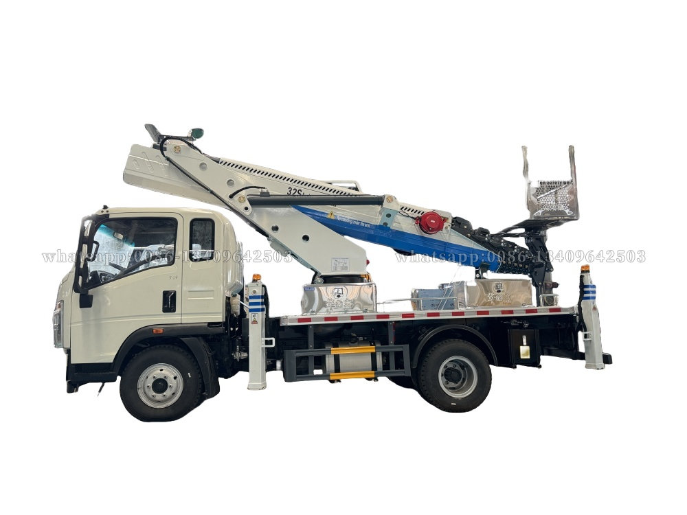 HOWO one and half cab 32M Aerial platform truck 