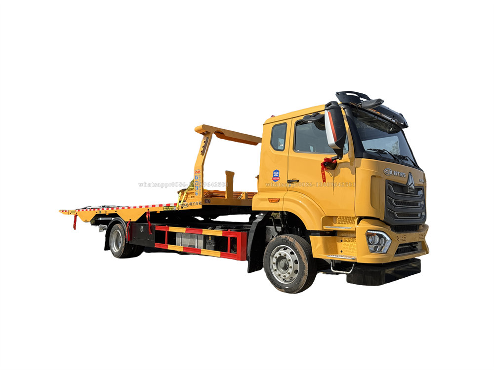 HOWO 10tons wrecker truck can tow two heavy trucks at one time